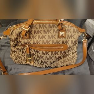 Michael Kors Signature Logo Bag